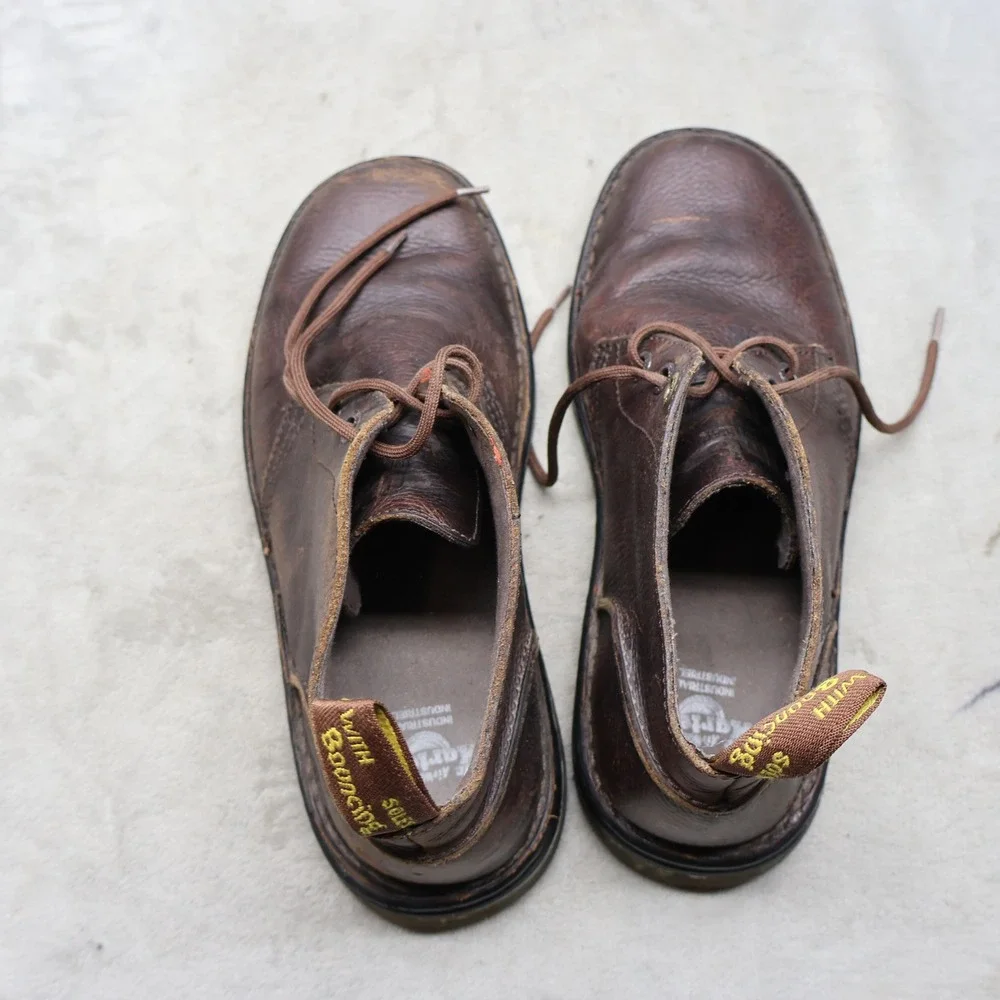 Dr. Martens Men 10 Chukka Boots Brown Sussex Leather Lace Up Work Slip Resistant